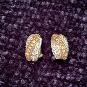 DIAMONDS! 💎 Champagne and White Diamond earrings, SS